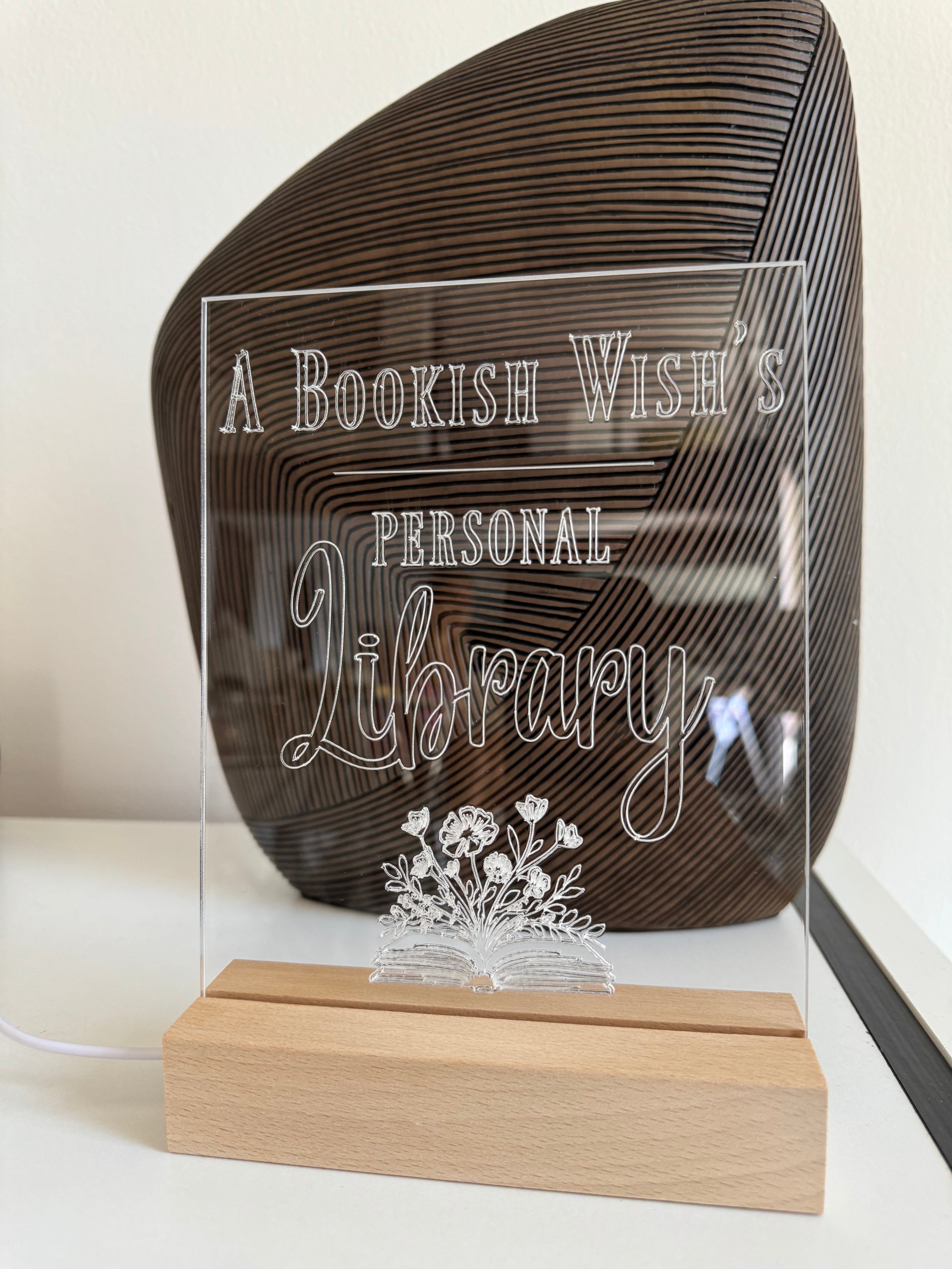 Lumi - Lampada Bookish